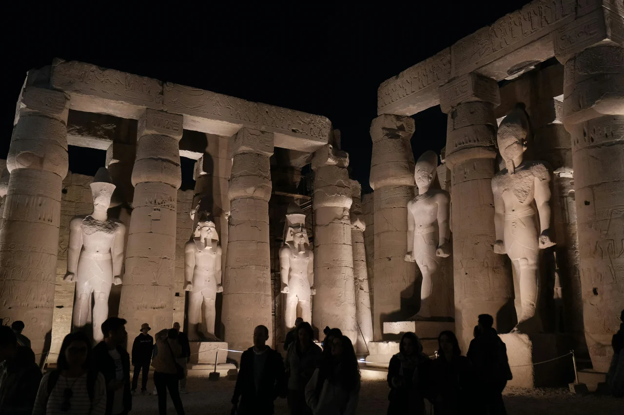 🏛️ Tagesausflug nach Luxor – Tal der Könige & Bananeninsel | Amara Trips